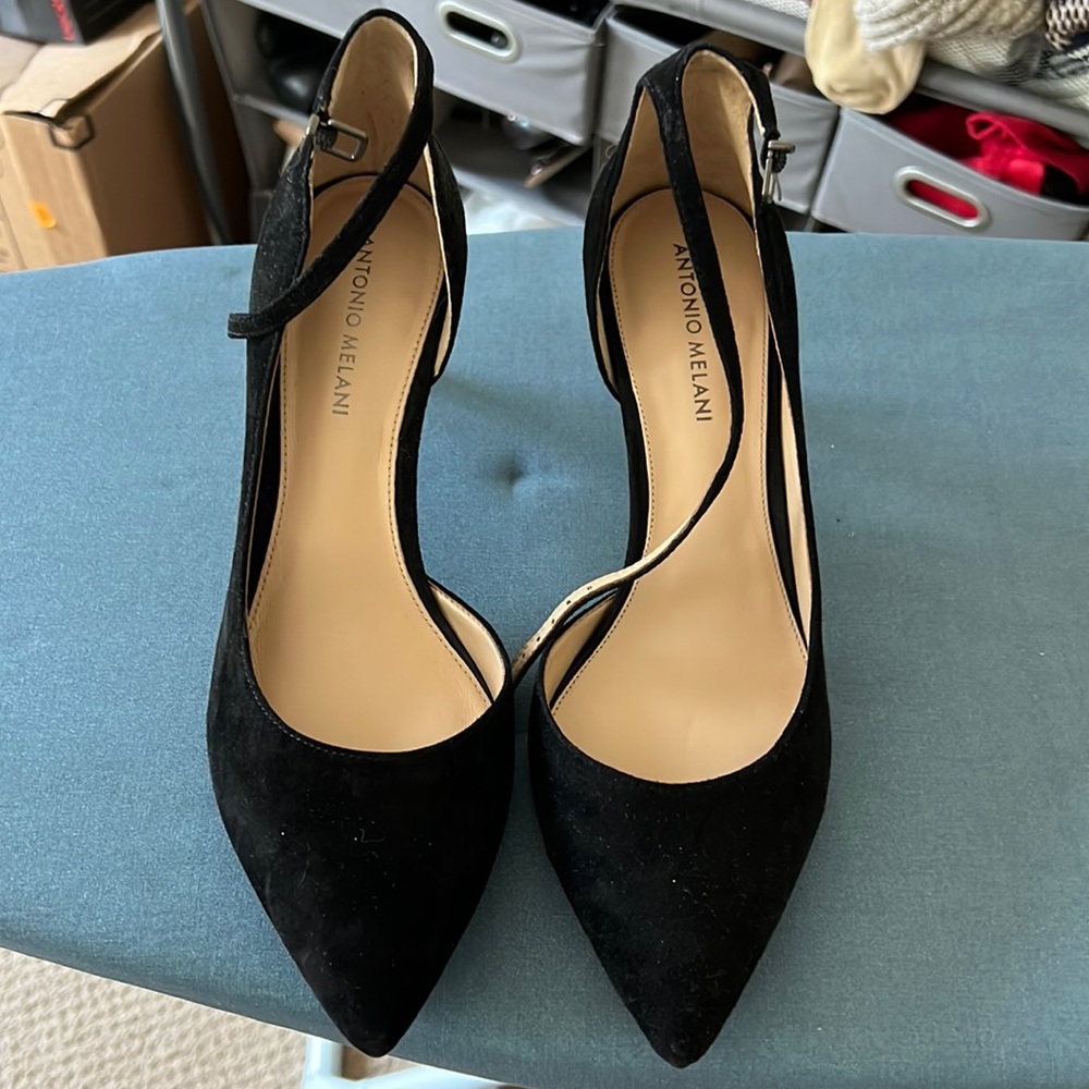 NWT Antonio Melani shoes.